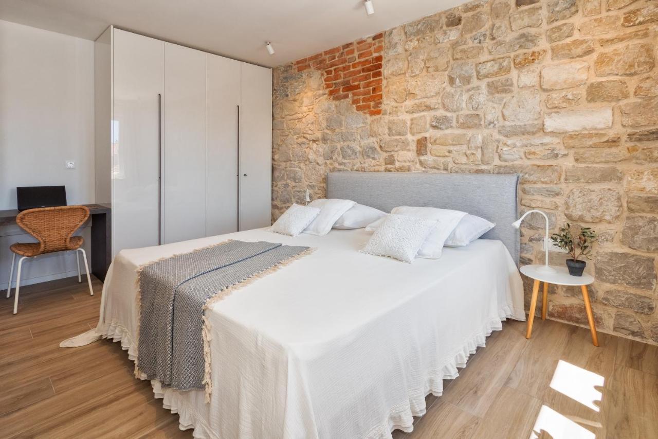 Lucio Suites Сплит Екстериор снимка