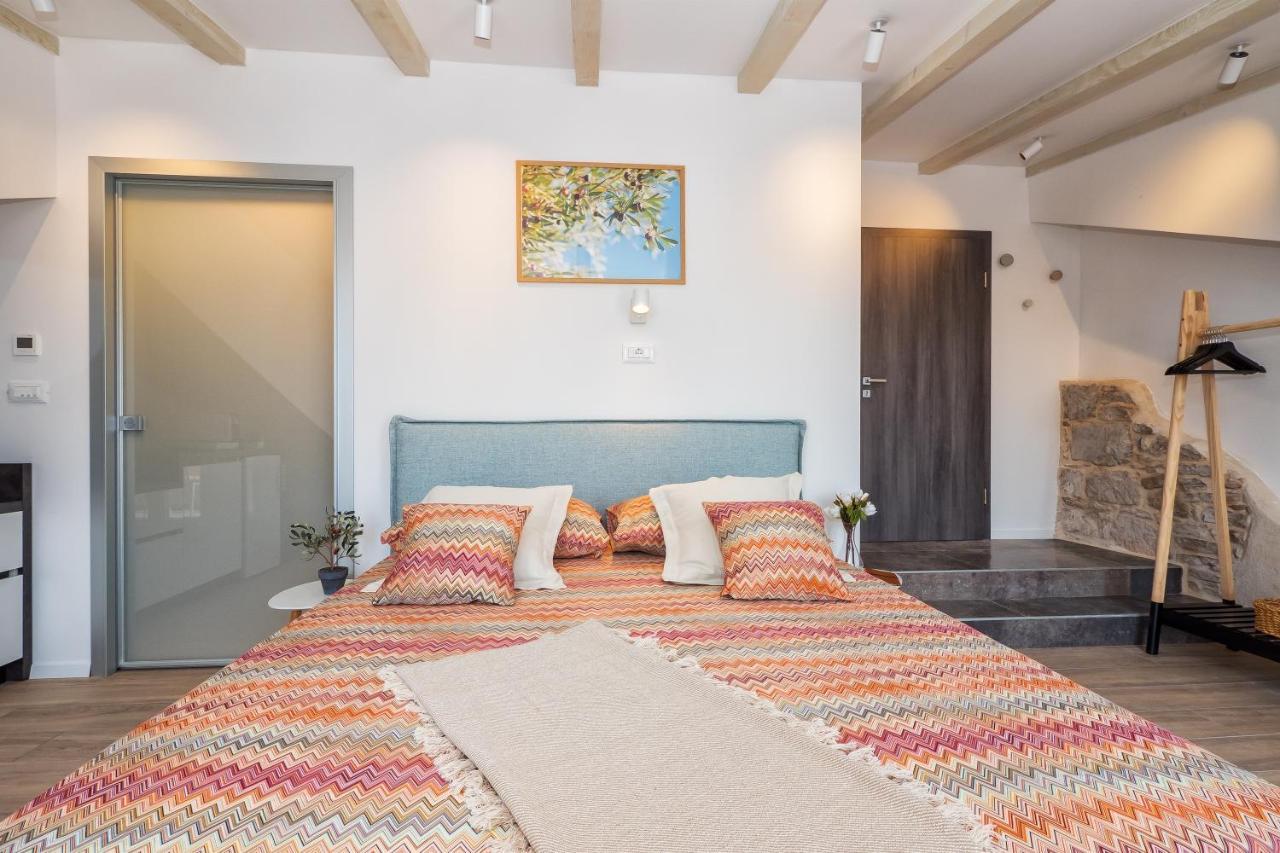 Lucio Suites Сплит Екстериор снимка